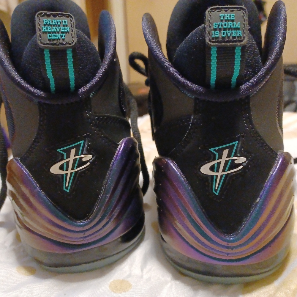 Shoes - Picture 4 of 5